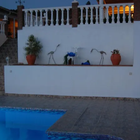 Der Thron Von - Sorpresa Villa Torrox